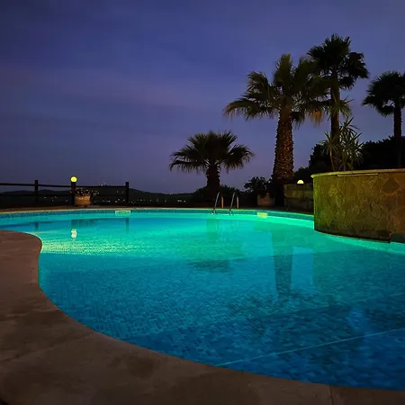 Topazio - 4 Bedrooms, Private Pool, Jacuzzi, Airco & Sea Views! * São Brás de Alportel