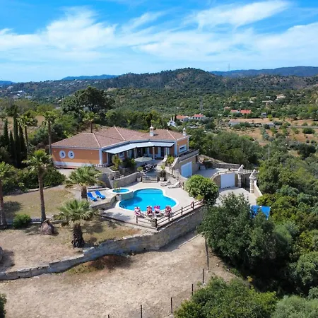Topazio - 4 Bedrooms, Private Pool, Jacuzzi, Airco & Sea Views! Villa São Brás de Alportel