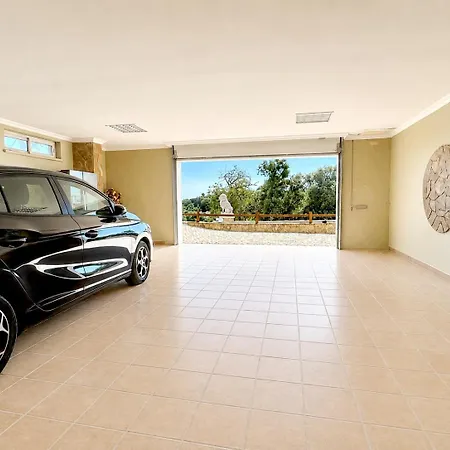 Villa Topazio - 4 Bedrooms, Private Pool, Jacuzzi, Airco & Sea Views! *