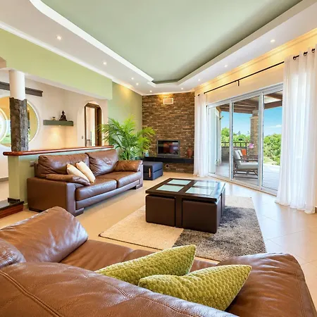 Topazio - 4 Bedrooms, Private Pool, Jacuzzi, Airco & Sea Views! * São Brás de Alportel