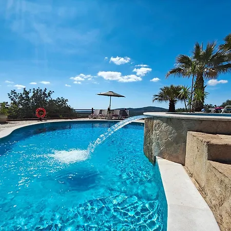 Villa Topazio - 4 Bedrooms, Private Pool, Jacuzzi, Airco & Sea Views!